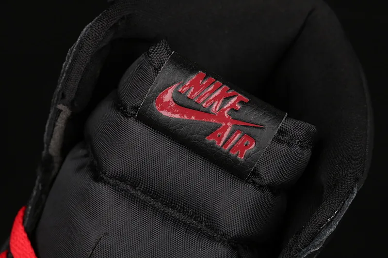 All categories Air Jordan Jordan series basketball shoes Air Jordan 1 High Air Jordan 1 Retro High OG AJ1 Joe 1 black and red silk high-top basketball shoes 555088-060